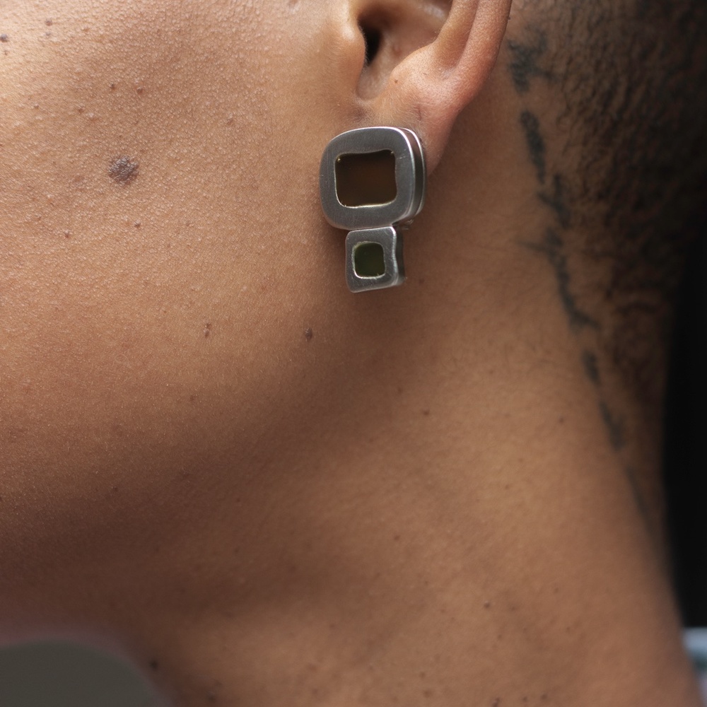 earrings - Picture 2 of 2
